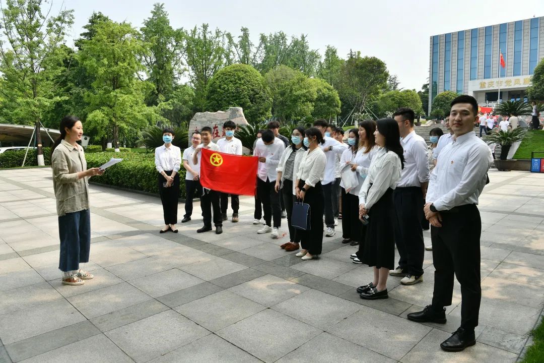 &#19975;&#35937;&#22478;&#23448;&#32593;&#28216;&#25103;&#20013;&#24515;&#65288;&#20013;&#22269;&#65289;&#23448;&#26041;&#32593;&#31449;