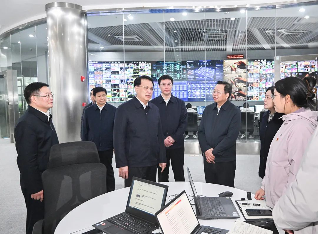 &#19975;&#35937;&#22478;&#23448;&#32593;&#28216;&#25103;&#20013;&#24515;&#65288;&#20013;&#22269;&#65289;&#23448;&#26041;&#32593;&#31449;