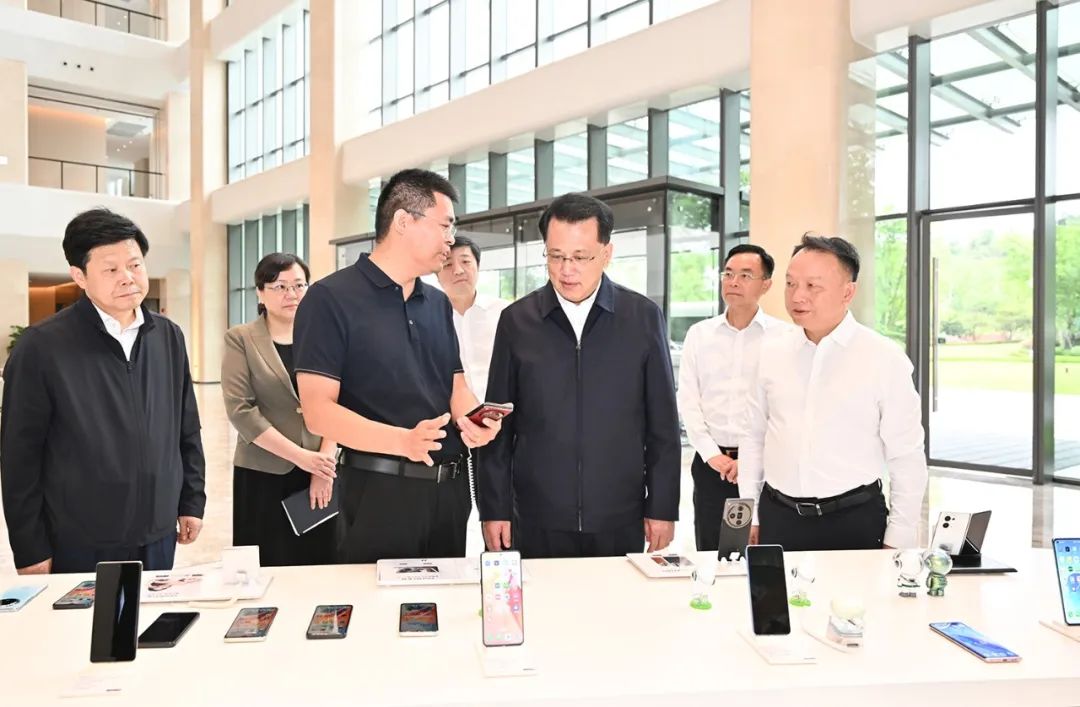 &#19975;&#35937;&#22478;&#23448;&#32593;&#28216;&#25103;&#20013;&#24515;&#65288;&#20013;&#22269;&#65289;&#23448;&#26041;&#32593;&#31449;