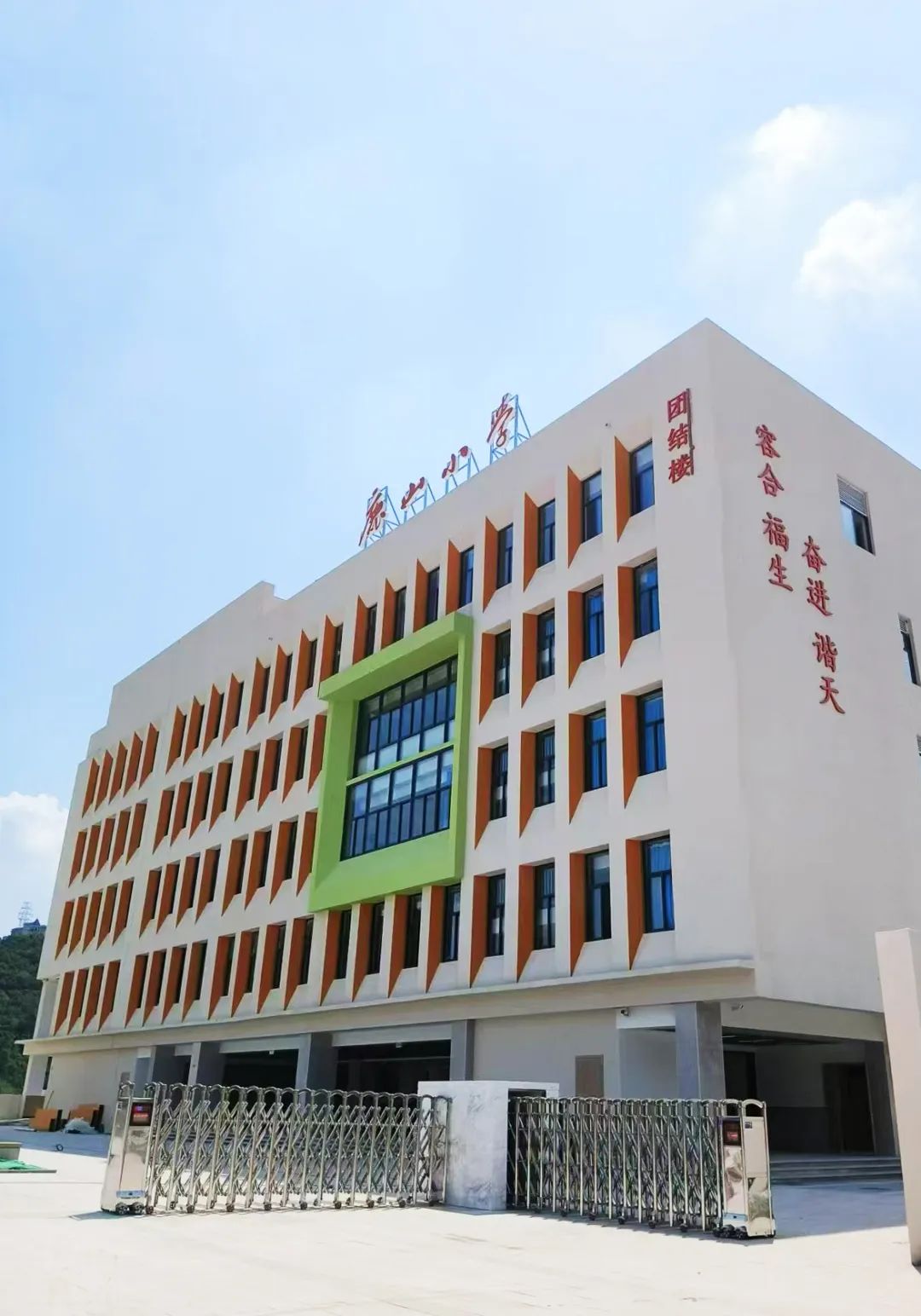 &#19975;&#35937;&#22478;&#23448;&#32593;&#28216;&#25103;&#20013;&#24515;&#65288;&#20013;&#22269;&#65289;&#23448;&#26041;&#32593;&#31449;