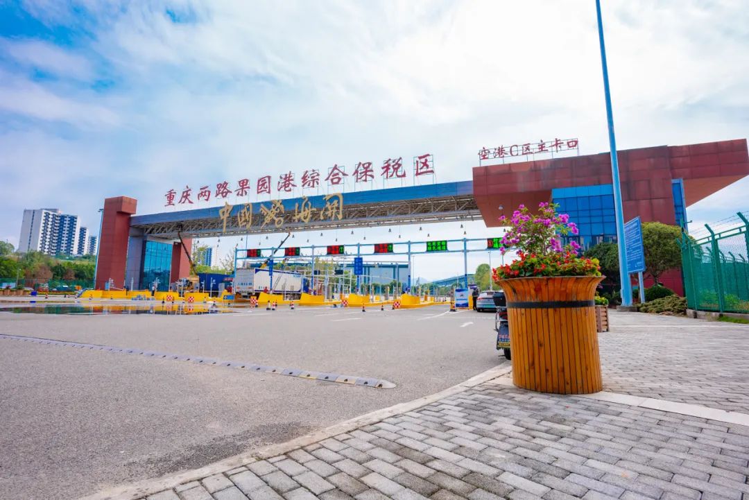 &#19975;&#35937;&#22478;&#23448;&#32593;&#28216;&#25103;&#20013;&#24515;&#65288;&#20013;&#22269;&#65289;&#23448;&#26041;&#32593;&#31449;