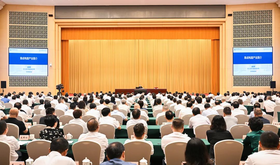 &#19975;&#35937;&#22478;&#23448;&#32593;&#28216;&#25103;&#20013;&#24515;&#65288;&#20013;&#22269;&#65289;&#23448;&#26041;&#32593;&#31449;
